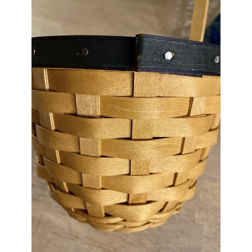 Longaberger 2004‎ Collectors Club Collectors Edition Basket, Liner & Protector